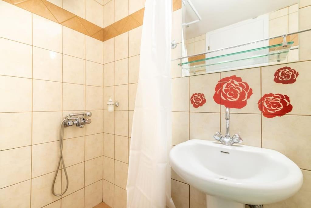 Urban Apt Next University 4 Ираклион Экстерьер фото