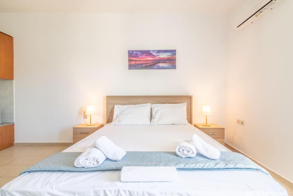 Urban Apt Next University 4 Ираклион Экстерьер фото